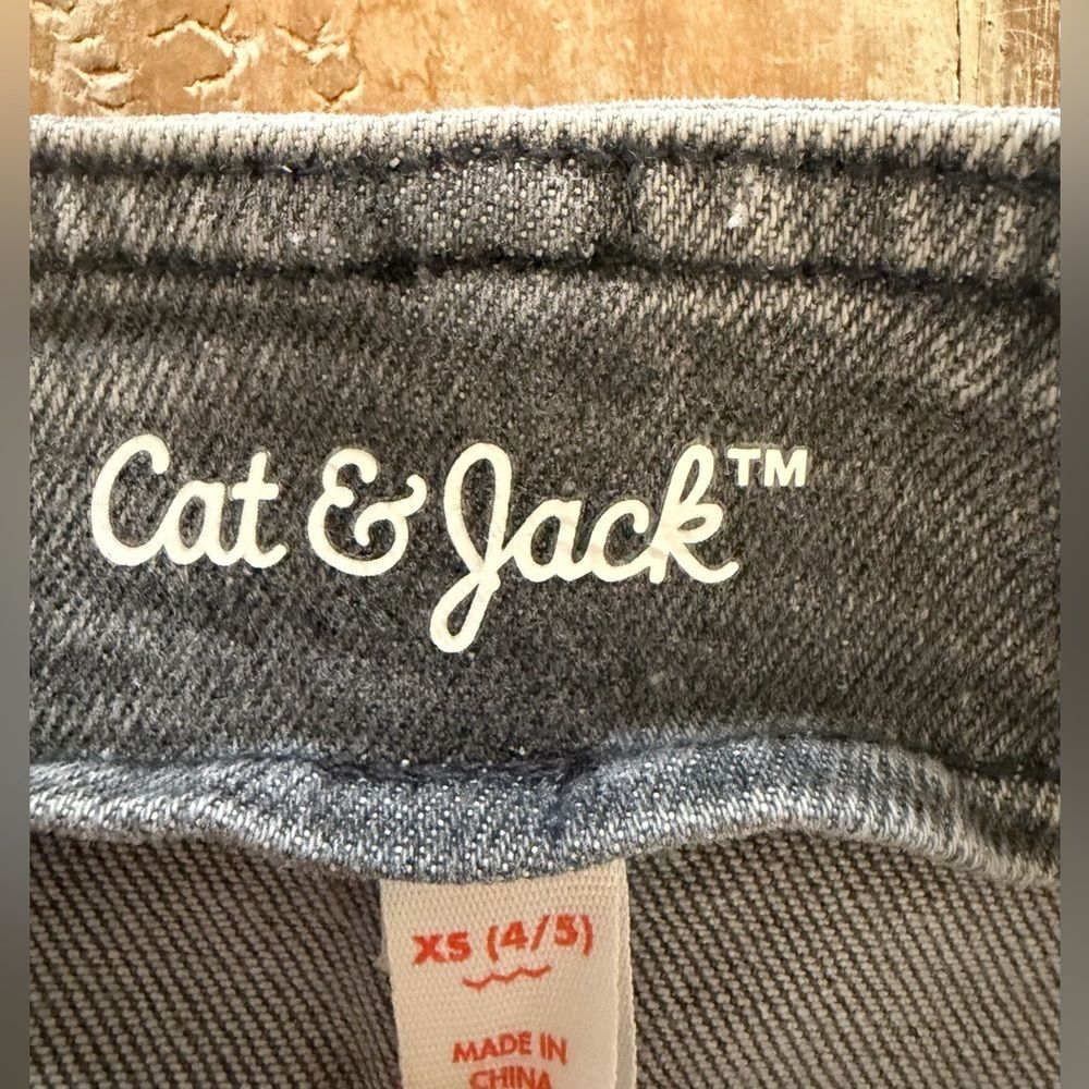 Cat & Jack Girls Overall Dress / Skirt in Gray Wash Denim, Size XS 4/5 - Picture 2 of 9